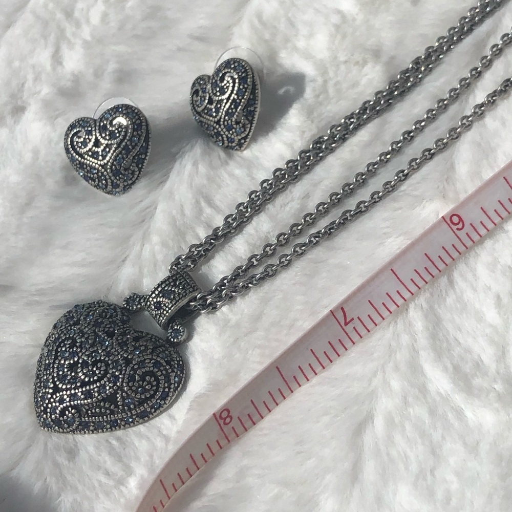 Heart pendant with matching heart earrings 🤍 - Picture 15 of 16
